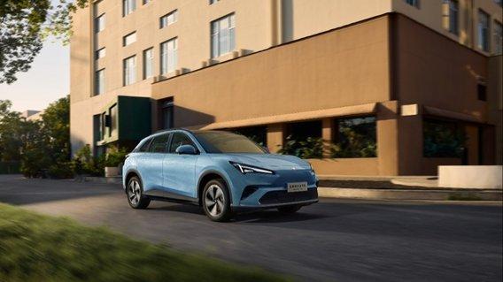 极狐全新阿尔法T5正式上市 售10.98万起 搭元境智行与神擎增程双技术