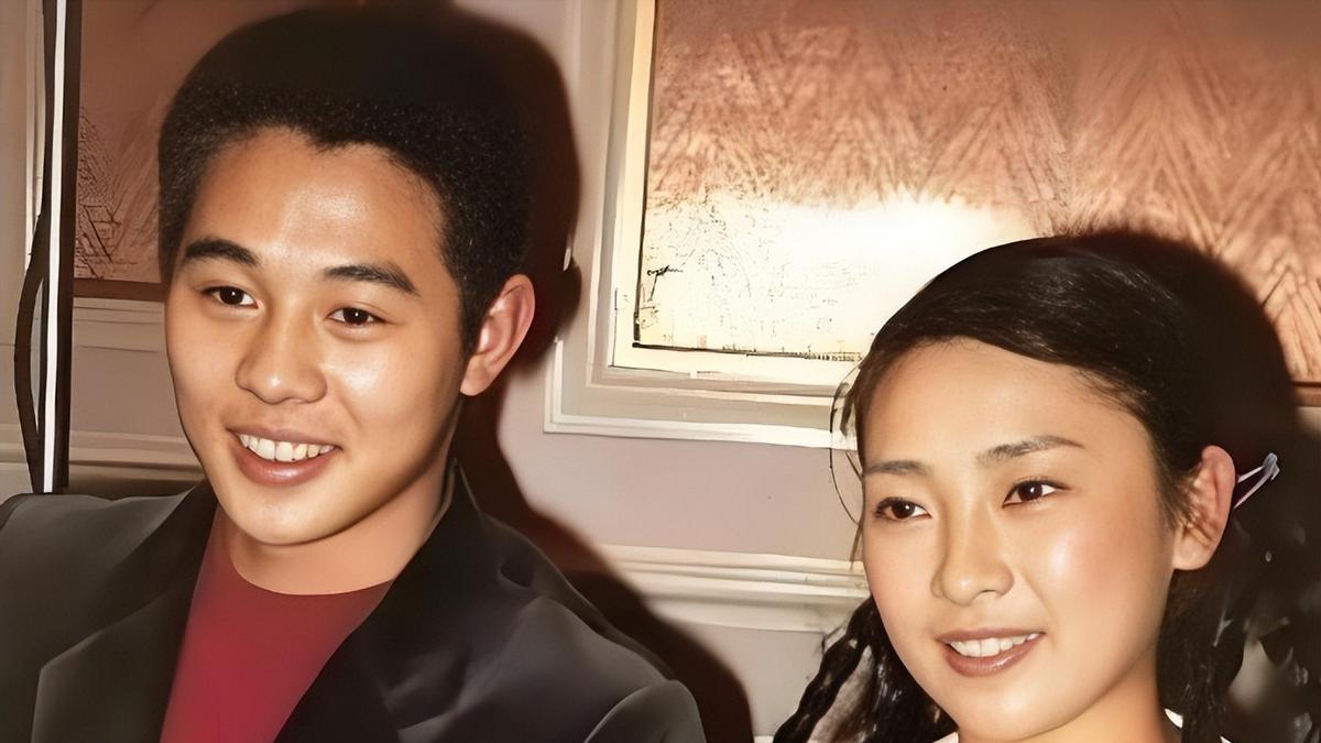 关之琳谈李连杰：李连杰的动作很潇洒，他也很害羞