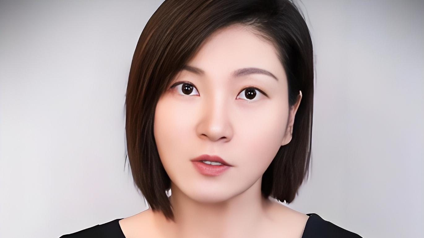 王暖暖被丈夫推下34米悬崖5年后，又被要挟给他3000万，王暖暖直播哭诉人生被他毁了