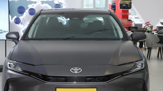 20万左右的混动中型车，蒙迪欧2025款和凯美瑞2025款谁更强？