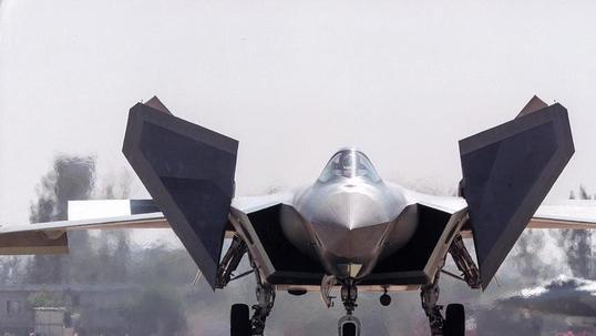 200架对300架！歼-20在东海驱离F-35？空警-3000成关键胜利利器