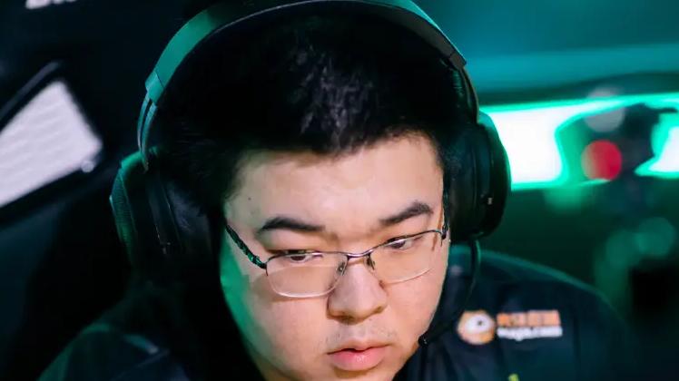 韦神时隔10年终于发声，解释S5 LGD失利原因，不是因为傲慢