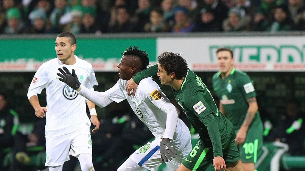 25163期：狼堡仍旧低迷，沃特福德主场龙