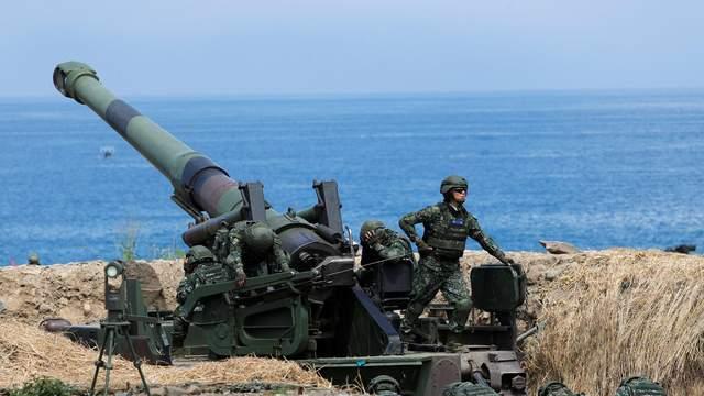 对台军售超10亿！中国的反制快到让美国意外：枪已上膛剑也已出鞘