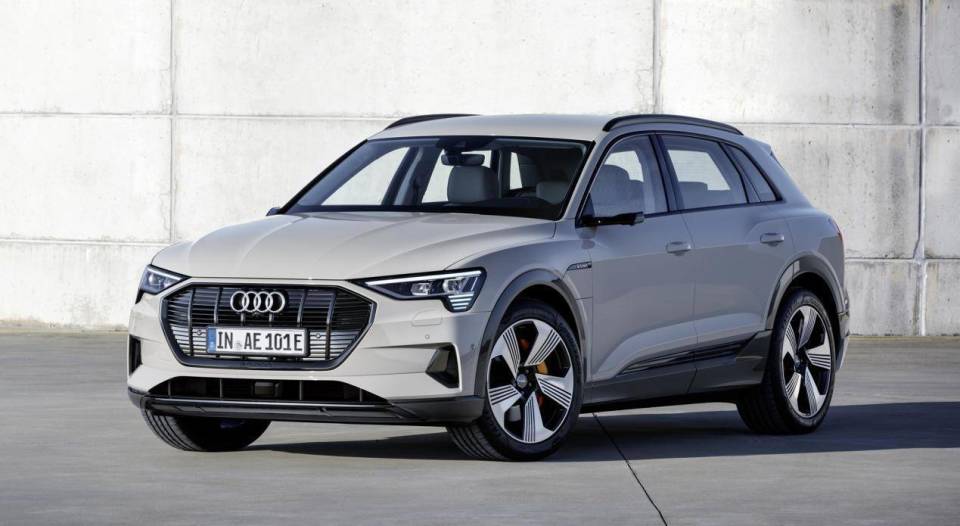 ?大6座奥迪中大型SUV，从近30万一口气降到22万，还要啥小米YU7？