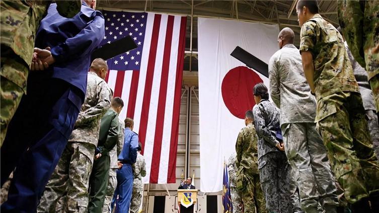 不到24小时，一通电话打到东京，高市的豪赌，已经未赌先输