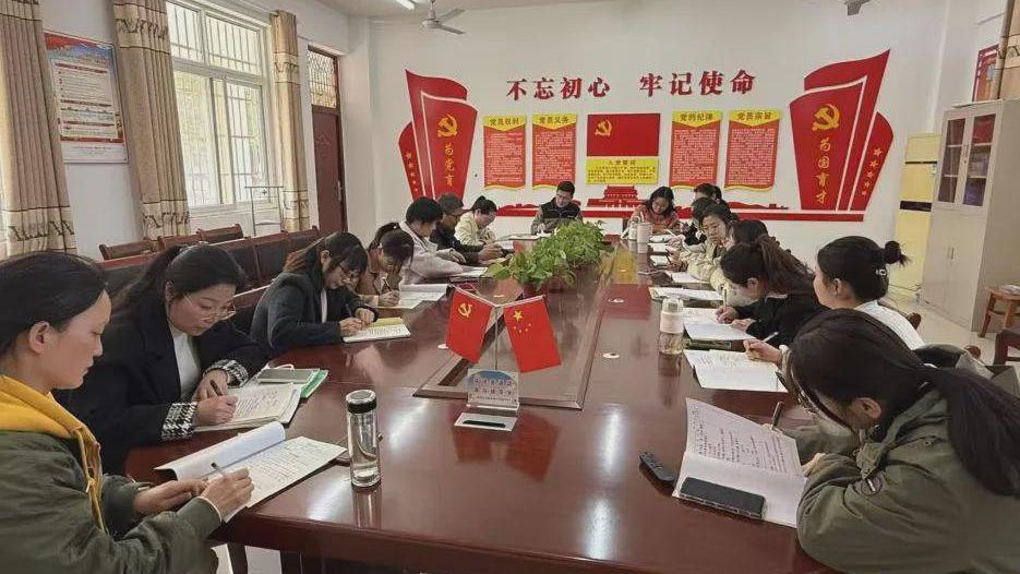 淮滨县王店二中教师梁筱婧：熔岩之上育新苗 支教初心暖童心