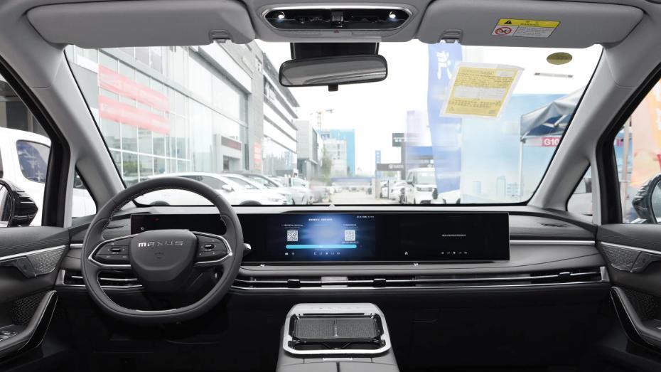 不到19万起，买插混中型MPV，轴距近三米，全家人都舒适