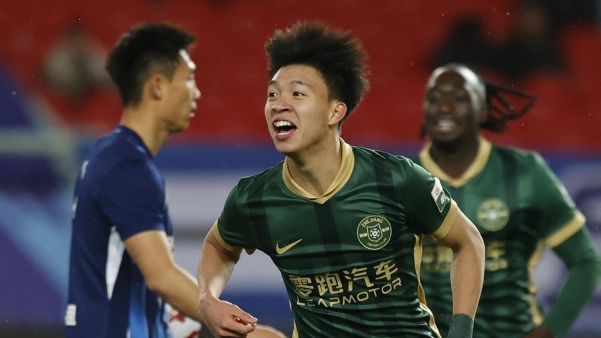 浙江队4-0大胜武汉三镇，布彭扎梅开二度