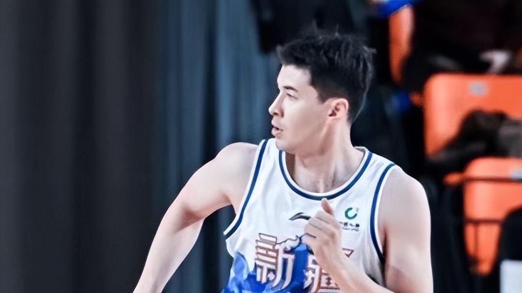 CBA排名一夜又乱！大黑马四连胜升第三 深圳进前八 新疆连败排十二