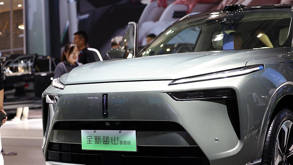 魏牌蓝山：智能混动SUV的家庭出行之选