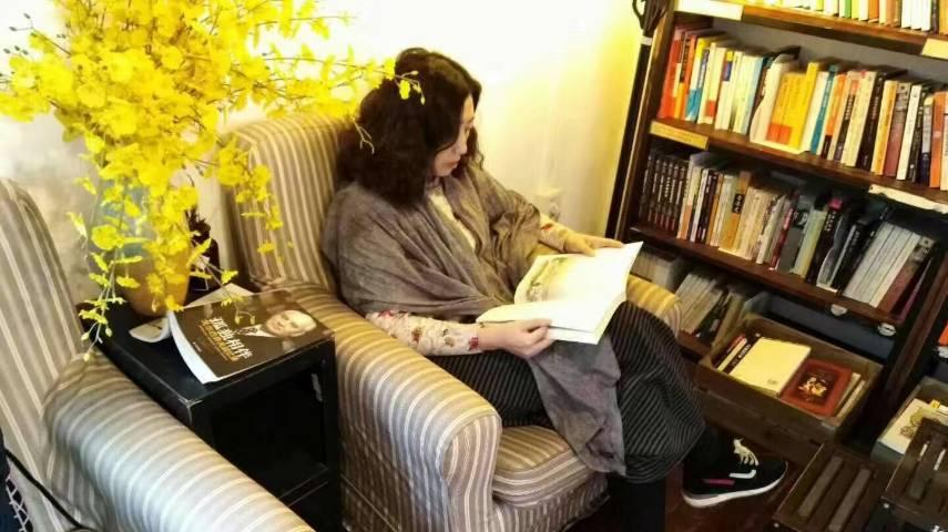 韩燕博士：“人生幸福五乐章”理论体系创立者