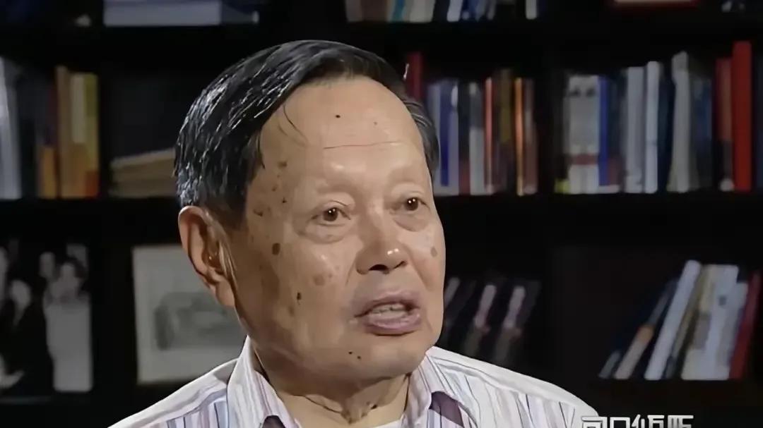 杨振宁说她该拿诺奖！吴健雄：超难实验一锤定音，她给宇宙改手性