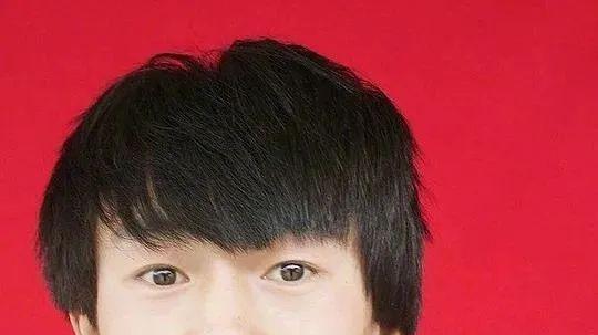 庞麦郎归来，从网络歌手到“精神病人”，被时代“摩擦”的小镇青年