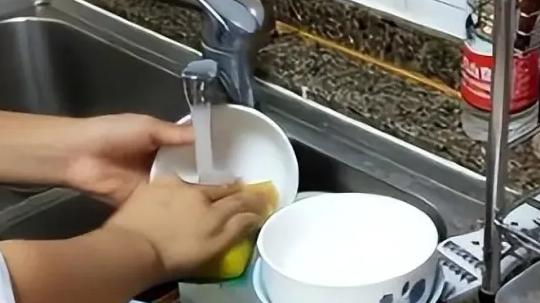 家里这7样东西，再节俭也得赶紧扔掉！尤其是最后一件，你家可能也有！