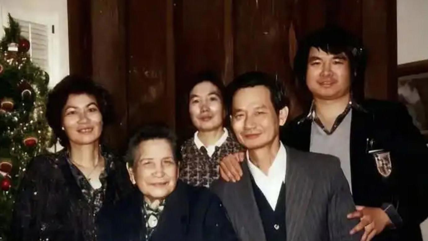 沉默的荣耀：最“恨”吴石的她，却用一生护住了吴石最后的尊严