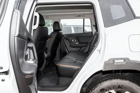 四驱探索版：兼顾家用与性能，15万级插混车型值得考虑？