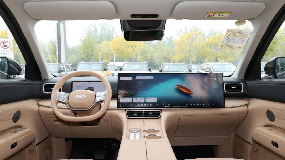 标配四轮独悬，可选后驱/四驱，奇瑞风云T11实力怎样？