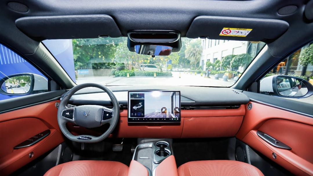 全球首款单芯片舱驾一体量产落地，车联天下率先抢食「1900万辆」潜在市场