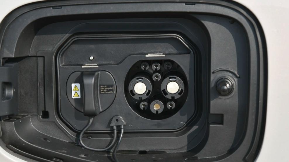 从代步工具到情绪伙伴，五菱缤果S的改变，能让人满意吗