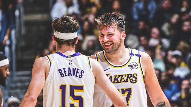 同时在场时净胜对手16分！湖人能走多远全看这两人的状态？