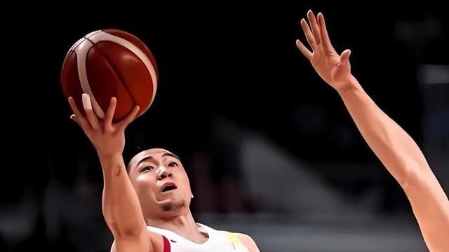 中国男篮谜之摇摆！亚洲杯刚转团队篮球 世预赛又死磕周琦？