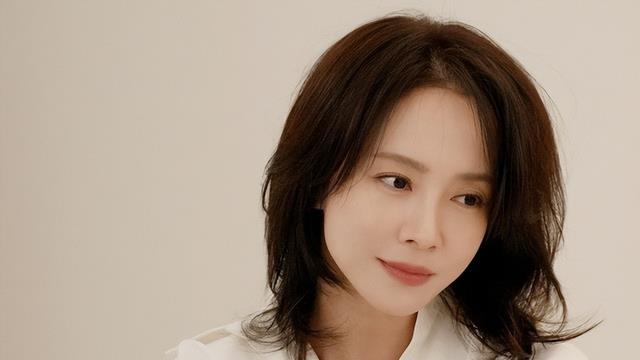 突然上传内衣照！素颜女神这是在做什么？