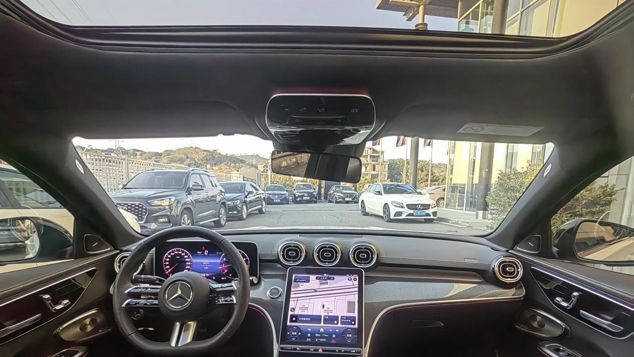 准新奔驰C260L皓夜，8千公里，运动轿跑也可以很优雅