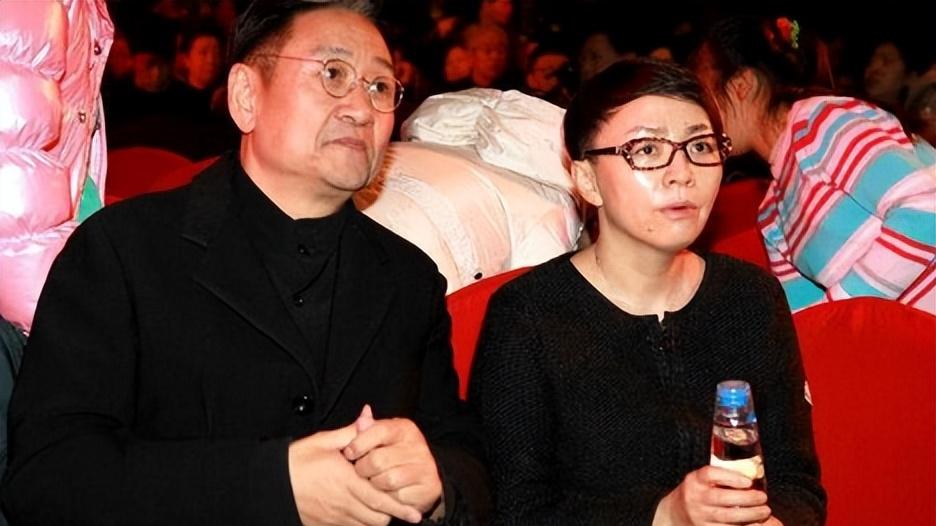 英达迟来的认亲：冰球天才与弃子的父子恩怨