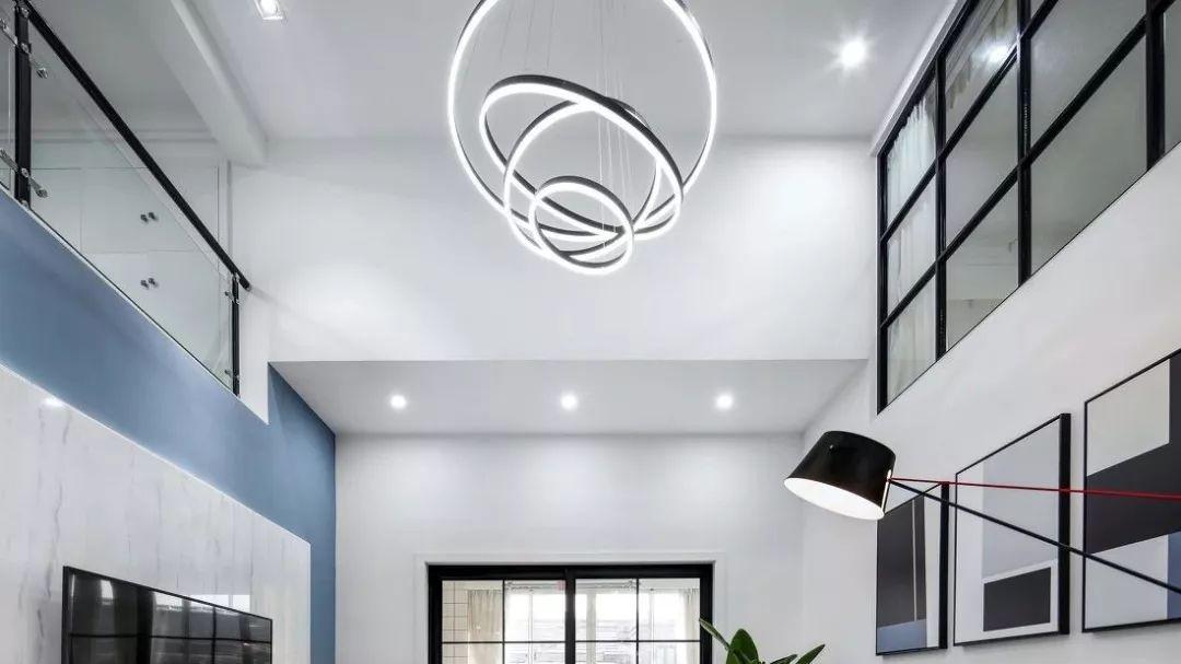 阳台打通如何装修设计？推拉门要拆吗？附阳台装修效果图