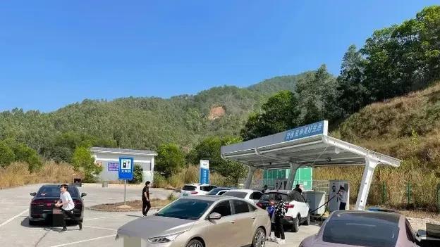 买这类车的人，绝对都不太简单