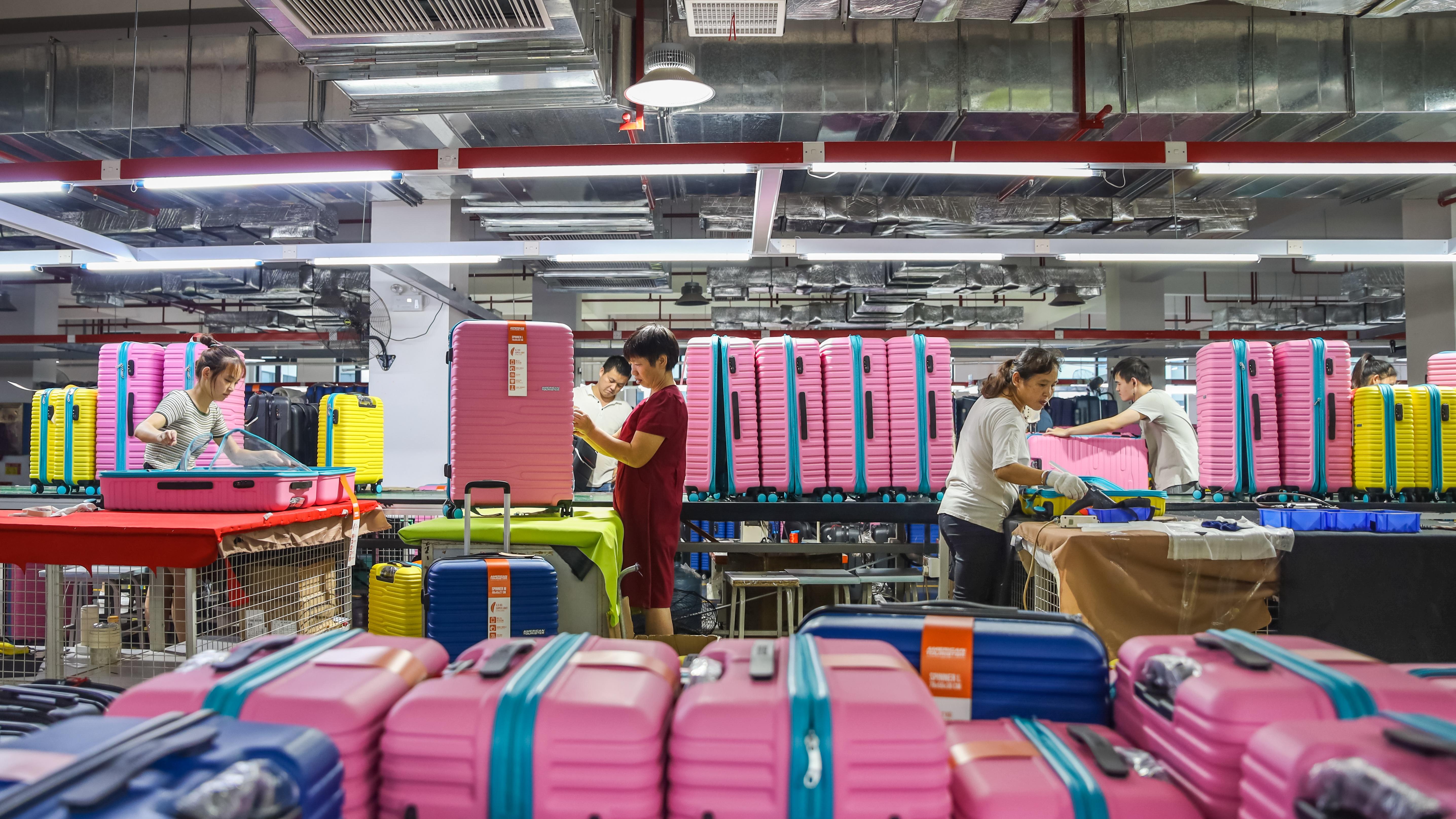 年轻人把进厂当退路？其实是他们选了最实在的稳