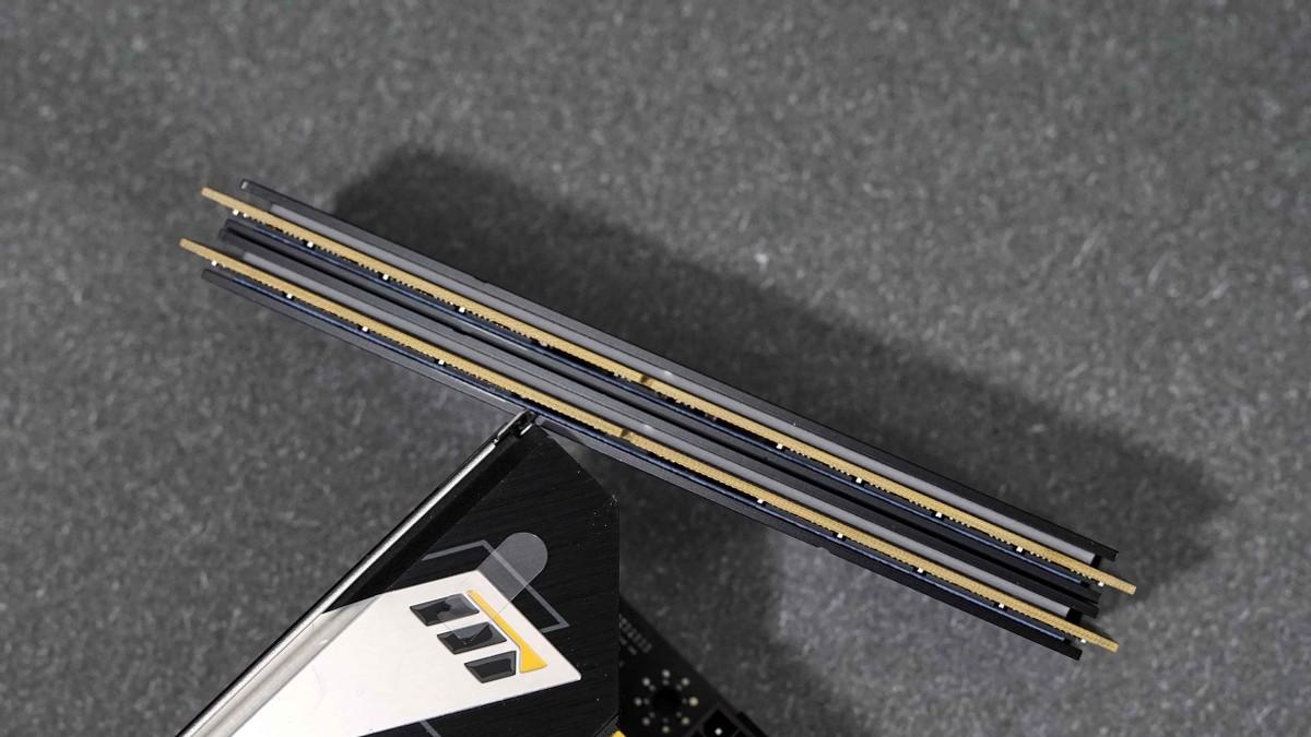 AMD平台内存怎么选？玖合异刃黑 DDR5 6000 CL28实测超频指南