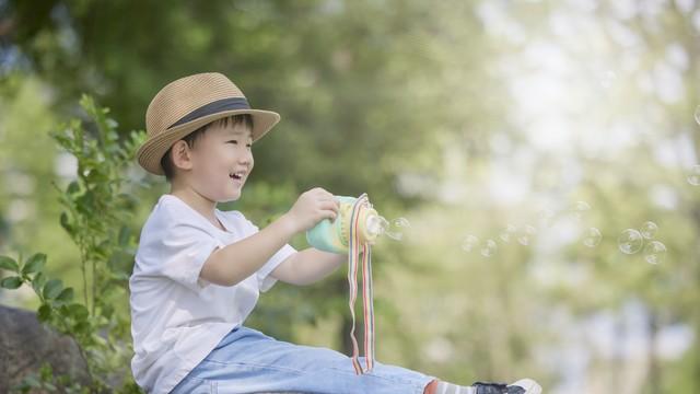 这种隐秘的心理伤害，正在“吞噬”孩子的成长，很多家长还没察觉