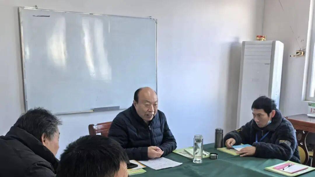 蘑菇大王丁伦保开展员工安全培训暨书画笔会迎新年