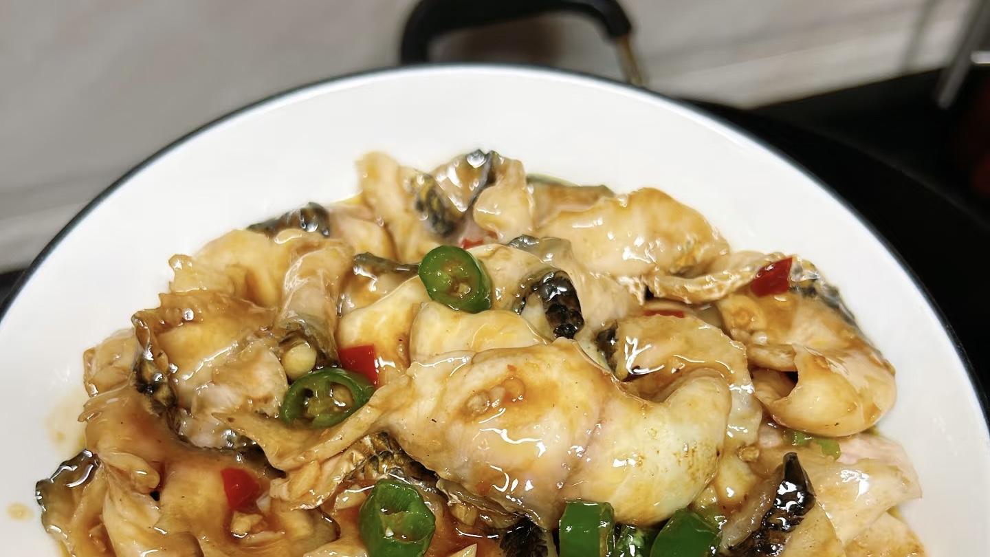 蒜香黑鱼片：嫩滑到入口即化的家常硬菜