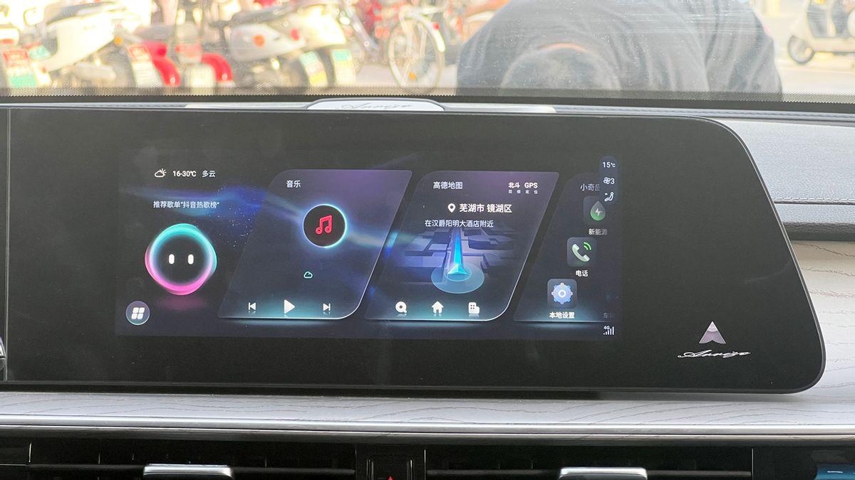 10万级的插混轿车，实测综合续航超2000km，秦L DM-i迎来最强对手