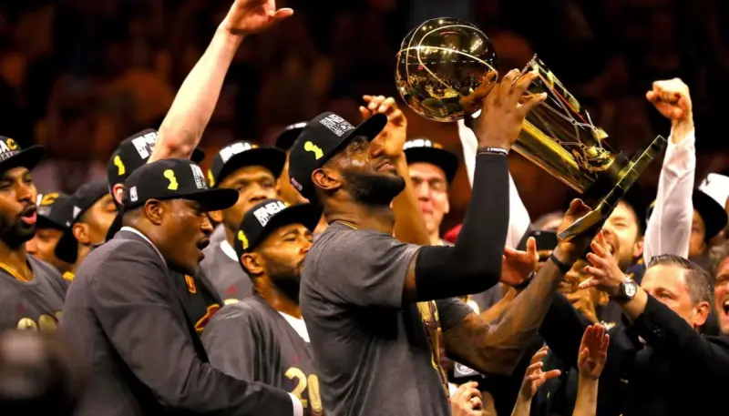 73胜勇士总决赛3-1领先为什么最终没能夺冠？