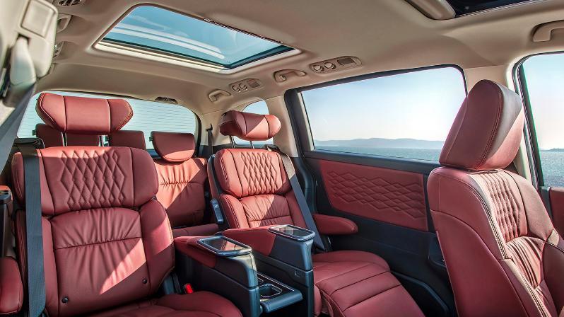 铁了心扳倒腾势D9！直降7万，魔术感应门 大7座油耗5L，要啥GL8？