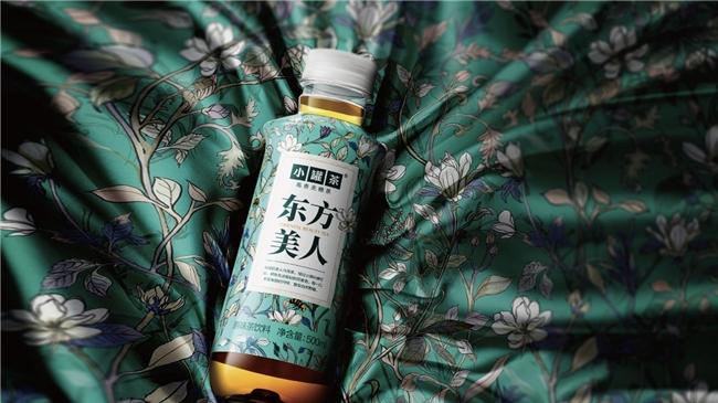 小罐茶·高香无糖茶：用茶香花语打造东方美学“味觉时装秀”