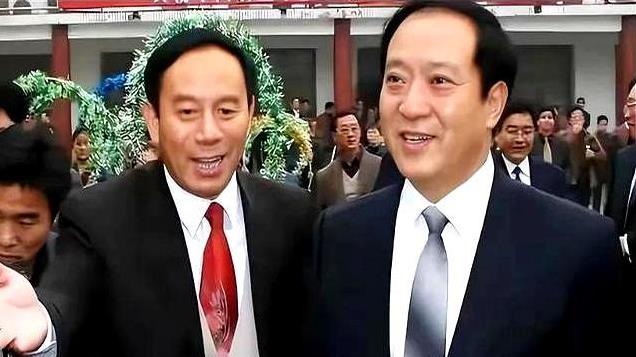 牛群裸捐真相：从春晚顶流到天通苑独居，是谁杀死了喜剧之王？