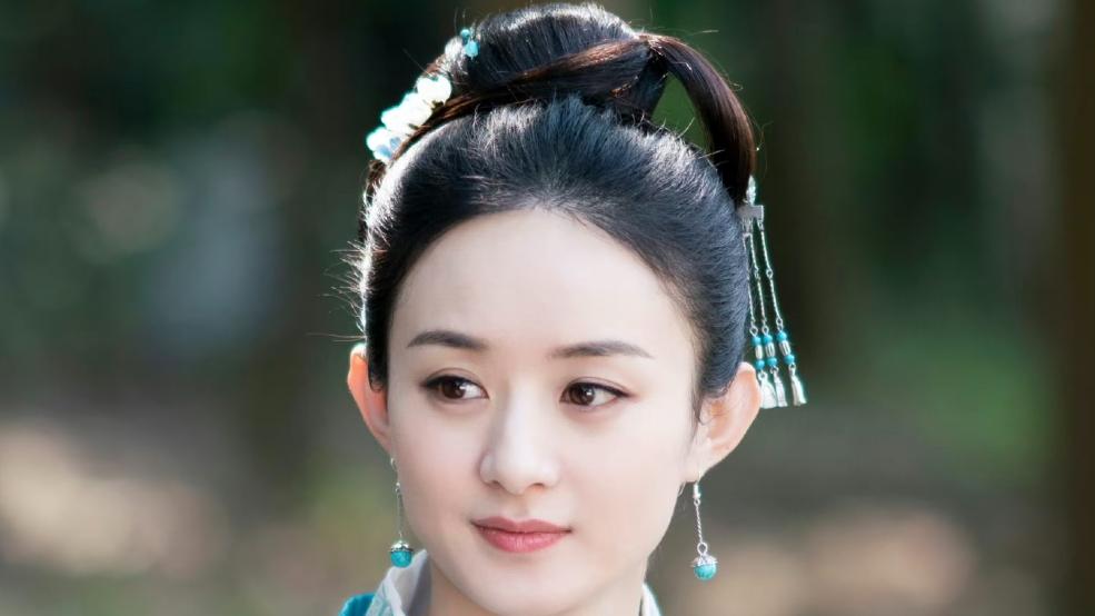 从被嘲土味村花到带火一座城！离婚4年的赵丽颖告诉你：真正狠人从不需要舒适圈！