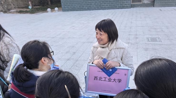 高校专家助力学生明晰未来