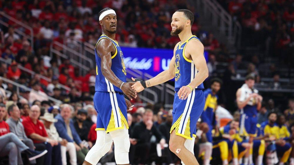 Marc：巴特勒经纪人向我“为熊祈祷”短信，这暗示他们对其伤病持乐观态度