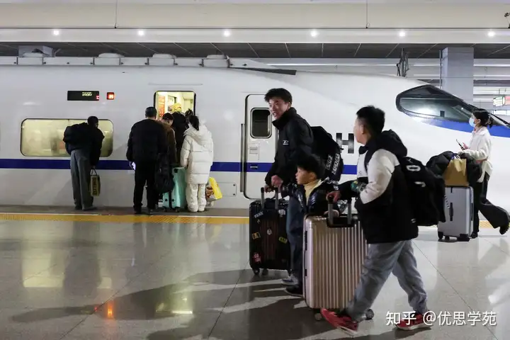 黄金周出行的质量启示——从庞大系统的协同中看卓越运营