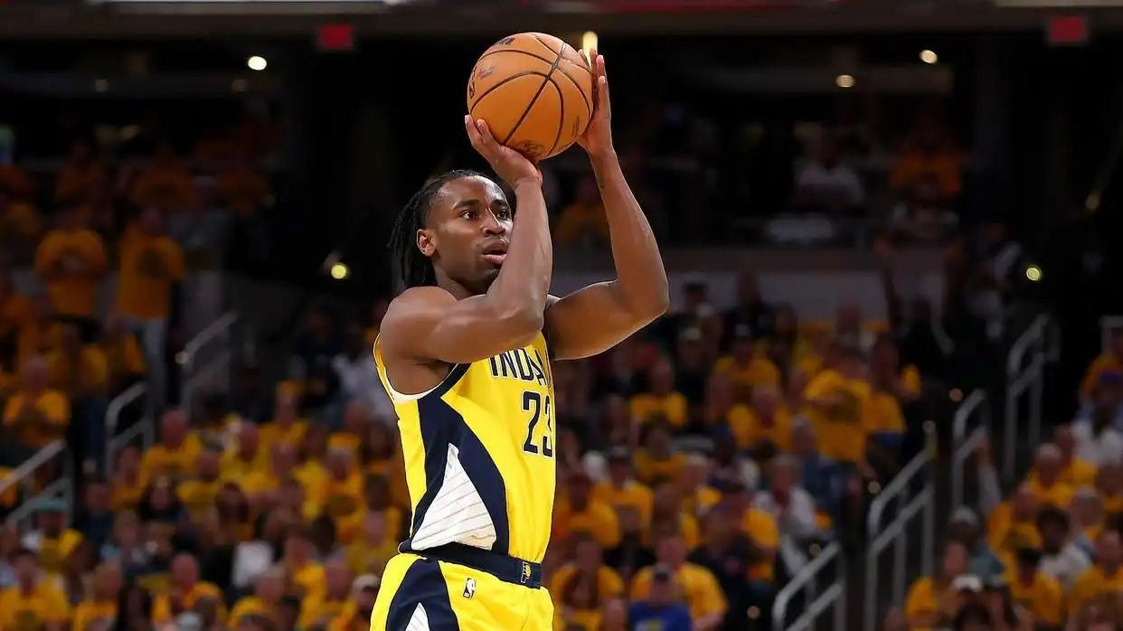 尼克斯扳回一城，系列赛大逆转杀进总决赛就在眼前！