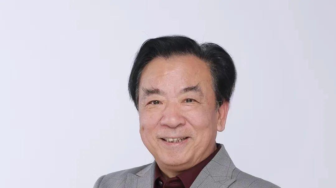 百年新诗百部典藏：雪丰谷诗集《一滴水》面世