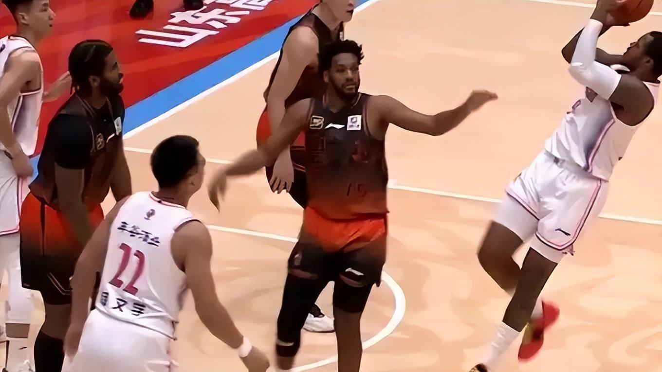 山东男篮上赛季三大外援再就业，山东体育频道全程直播，山东女篮喜提“定海神针”张子宇，冲击四强底气更足