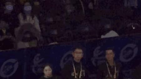 孙颖莎绝对有当教练的潜质，赛后格局太大了，香港人也被莎莎圈粉