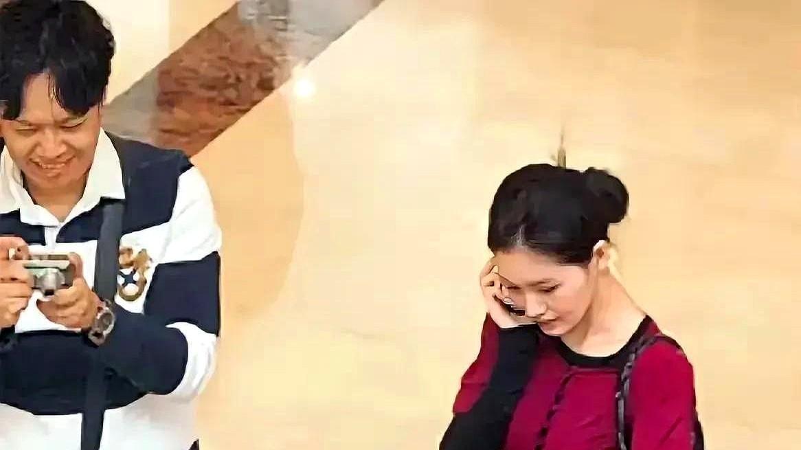 大S曾帮小S带娃引发猜测



大S和妹妹小S的姐妹情深，大家应该有所耳闻。但你